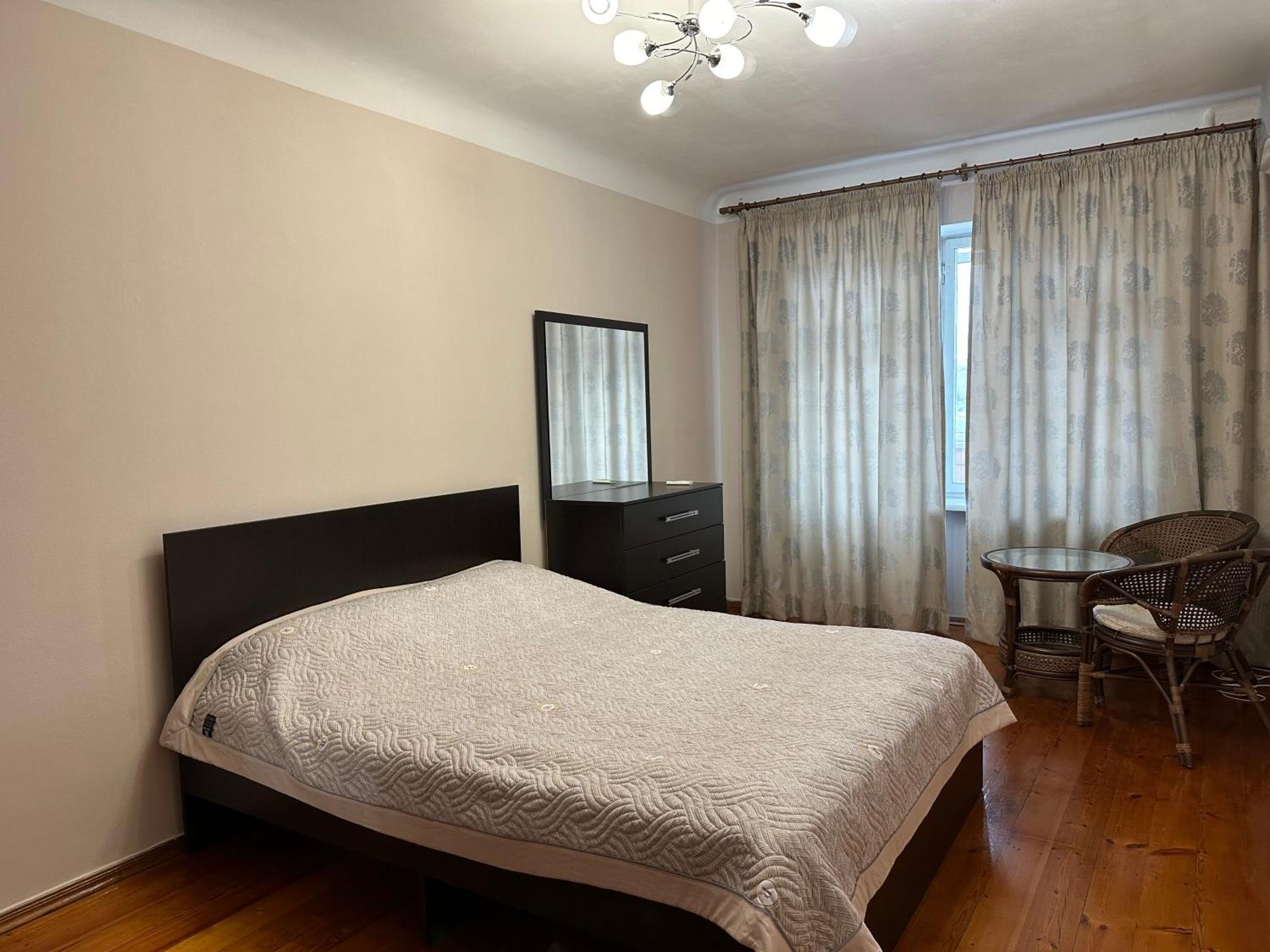 شقة Cosy flat in the city center بيشكيك المظهر الخارجي الصورة