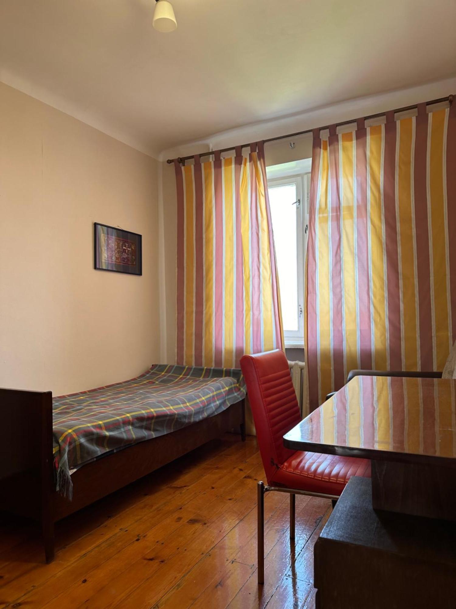 شقة Cosy flat in the city center بيشكيك المظهر الخارجي الصورة